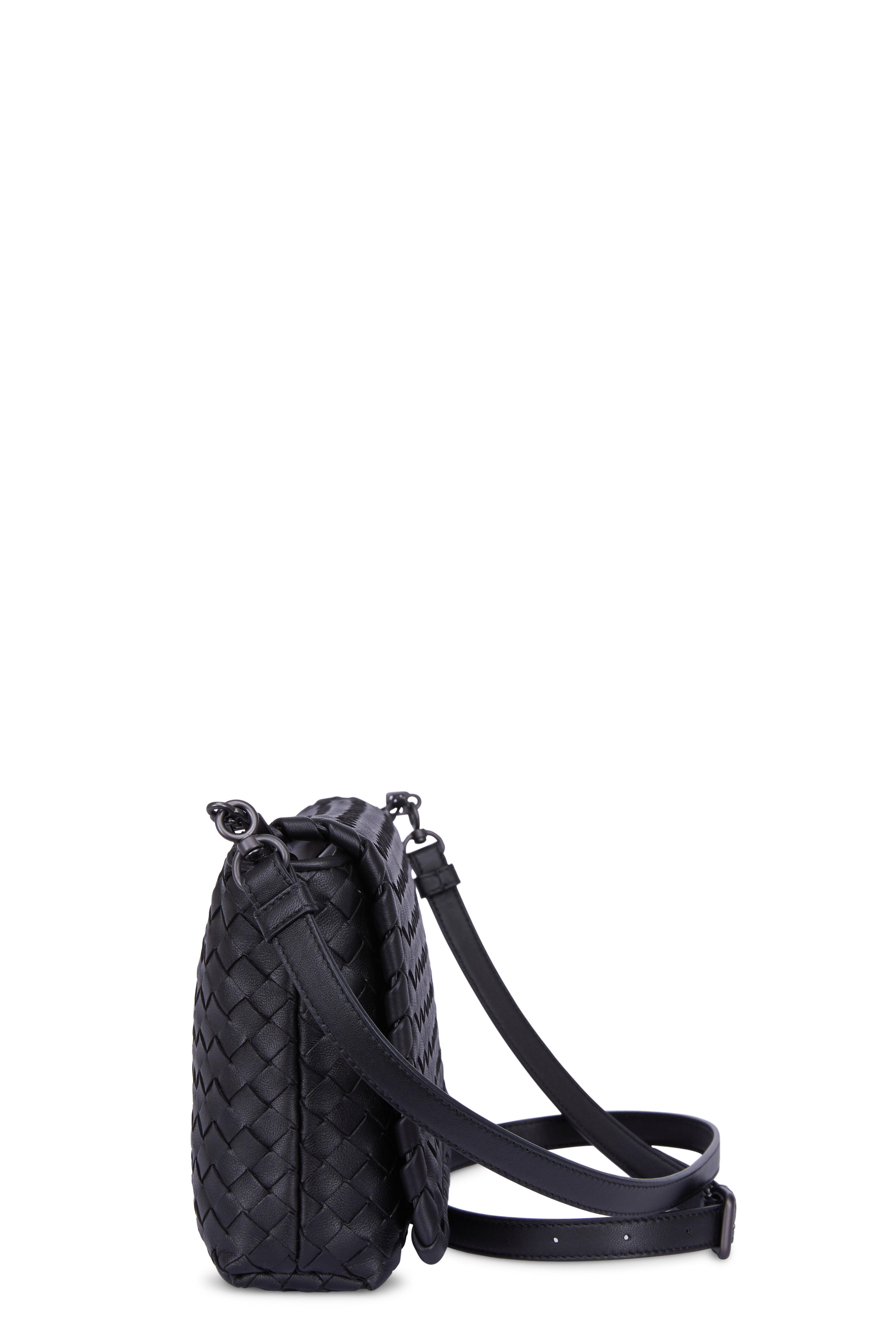 Bottega Veneta直営店 Intrecciato cross-body in nylon Black 0400021113654_BLACKSILVER?wid=