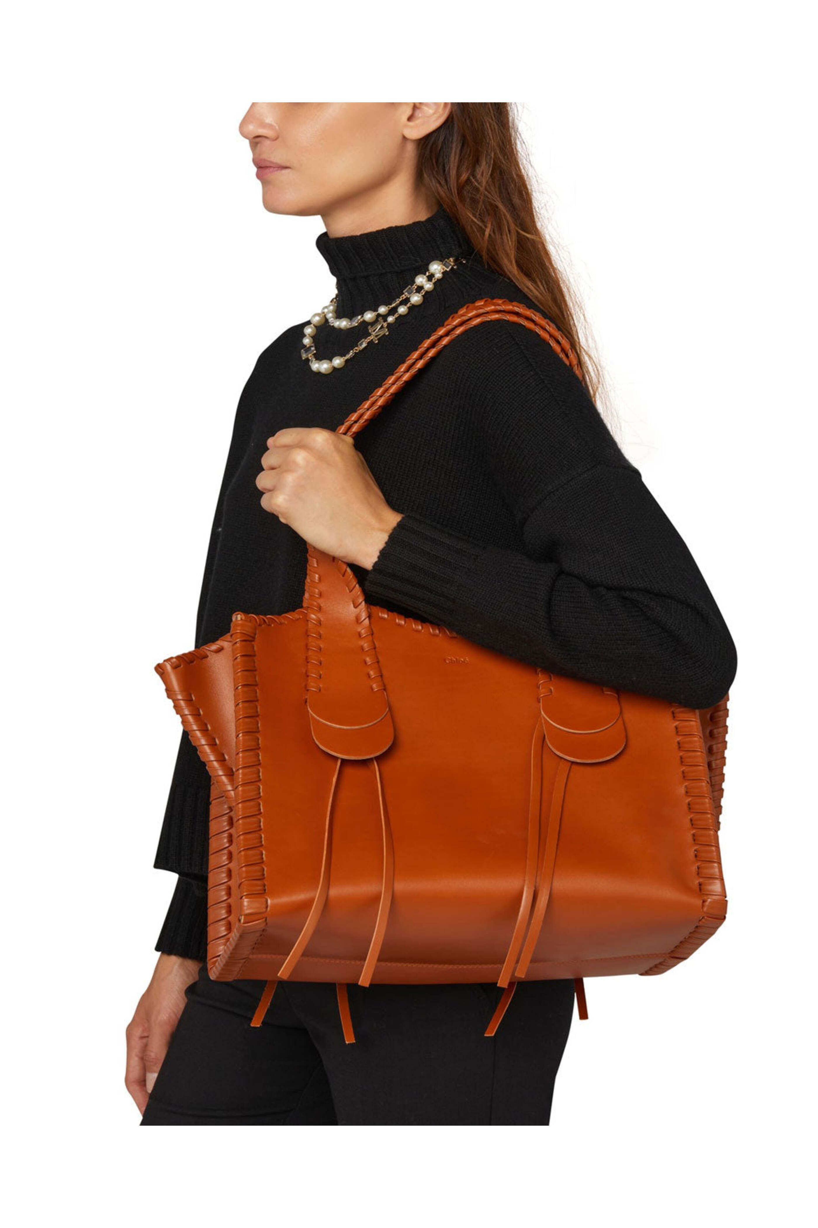 【送料&関税込】ChloAC Caramel Small Mony Handbag Chloé - Mony Bag in Caramel | Mitchell Stores