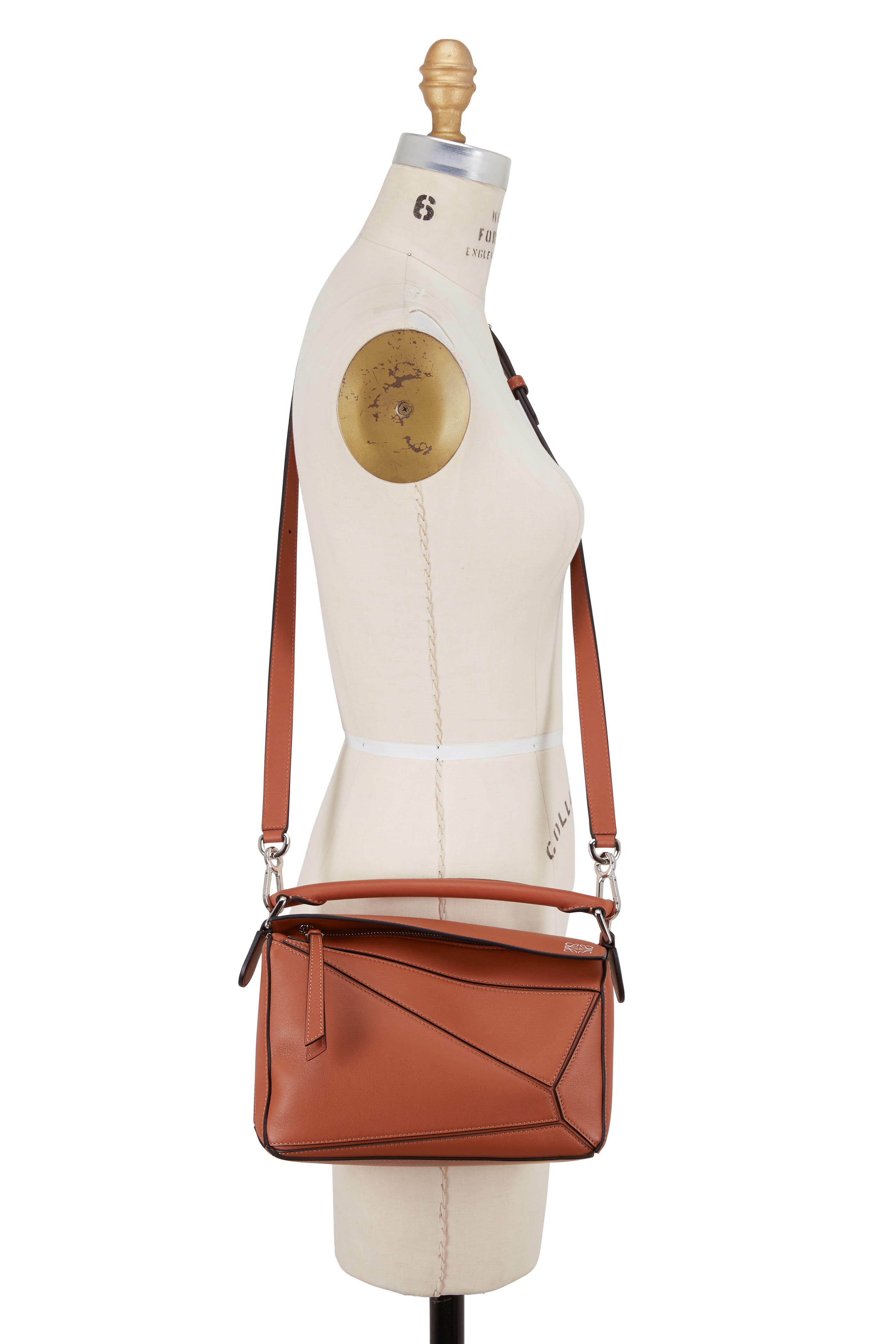 LOEWE Goya Shoulder Bag Small Warm Desert in Calfskin Leather with