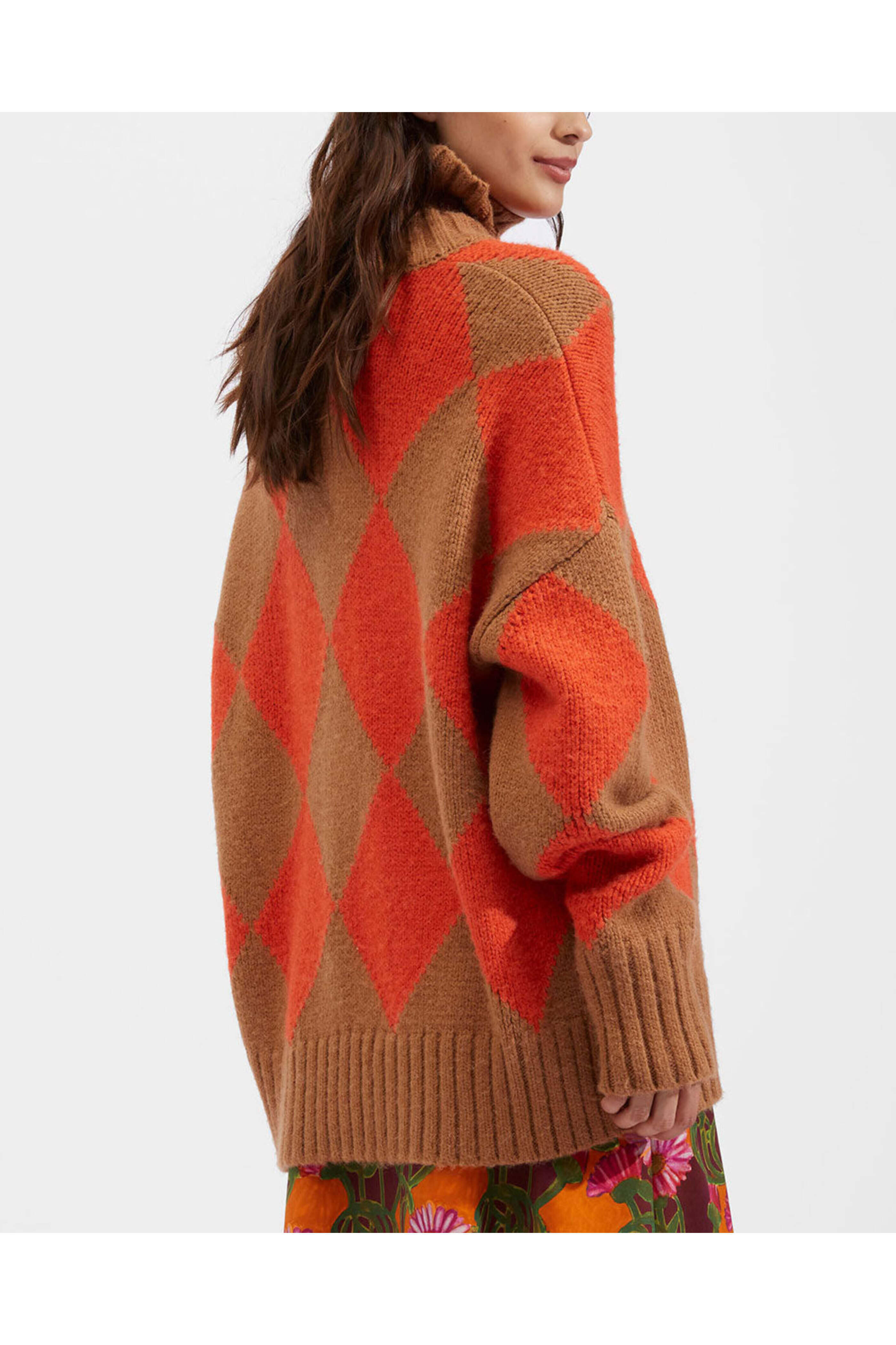 La DoubleJ - Camel and Orange Argyle Turtleneck Sweater