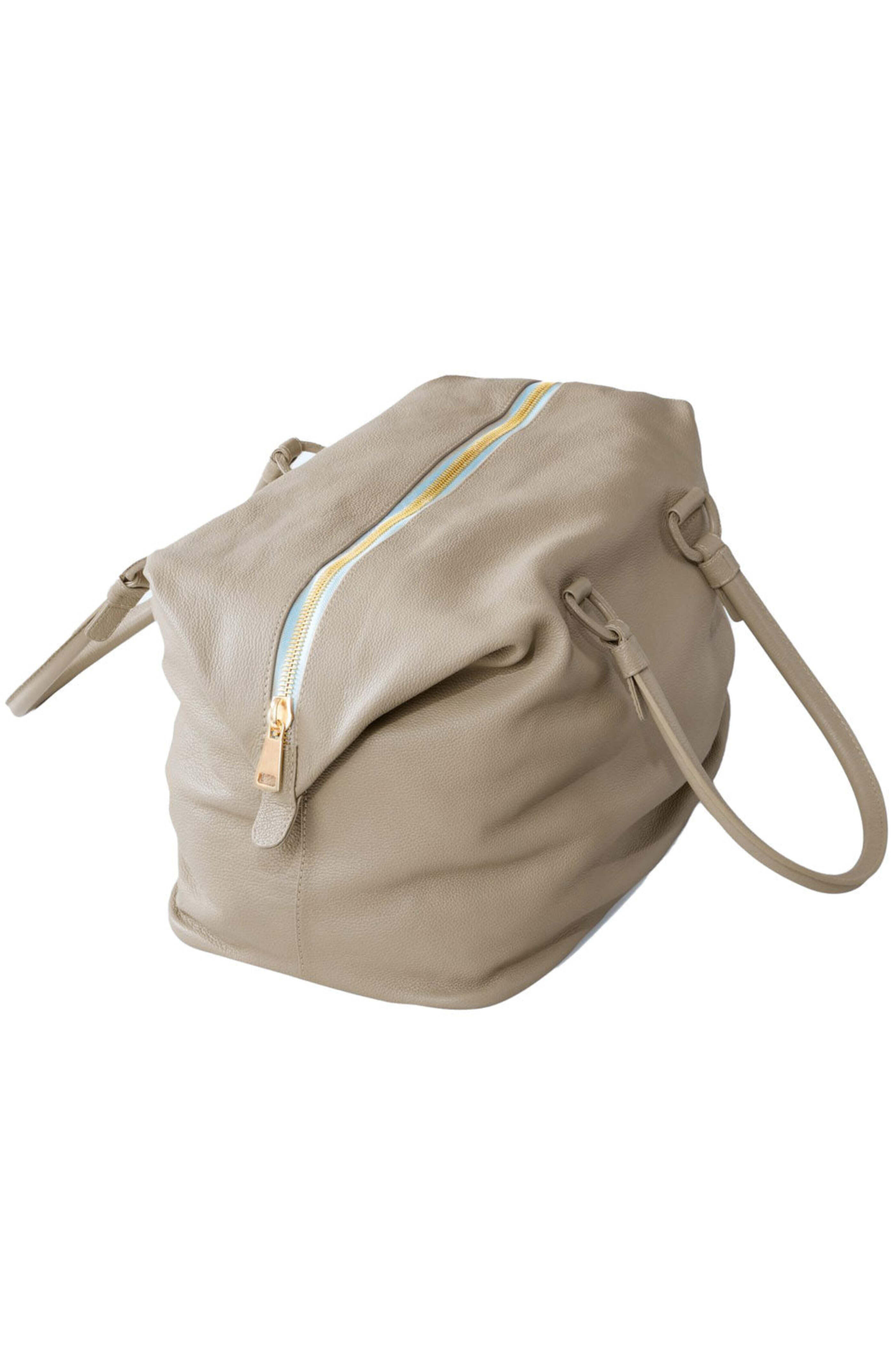 Capricho - Clarita Large Duffle Bag in Clay
