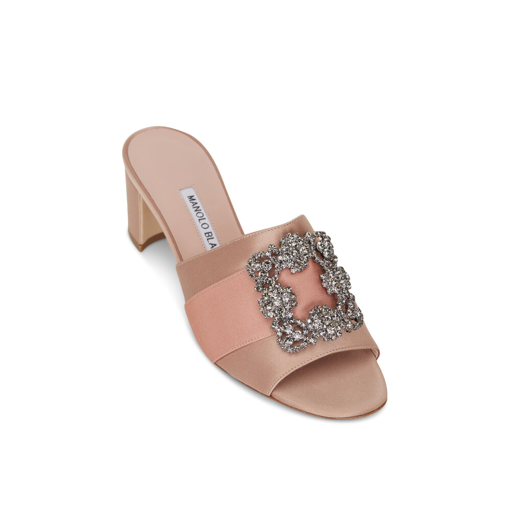 直営店【MANOLO BLAHNIK】MARTANEW サテンバックル 直営店【MANOLO BLAHNIK】MARTANEW サテンバックル (Manolo