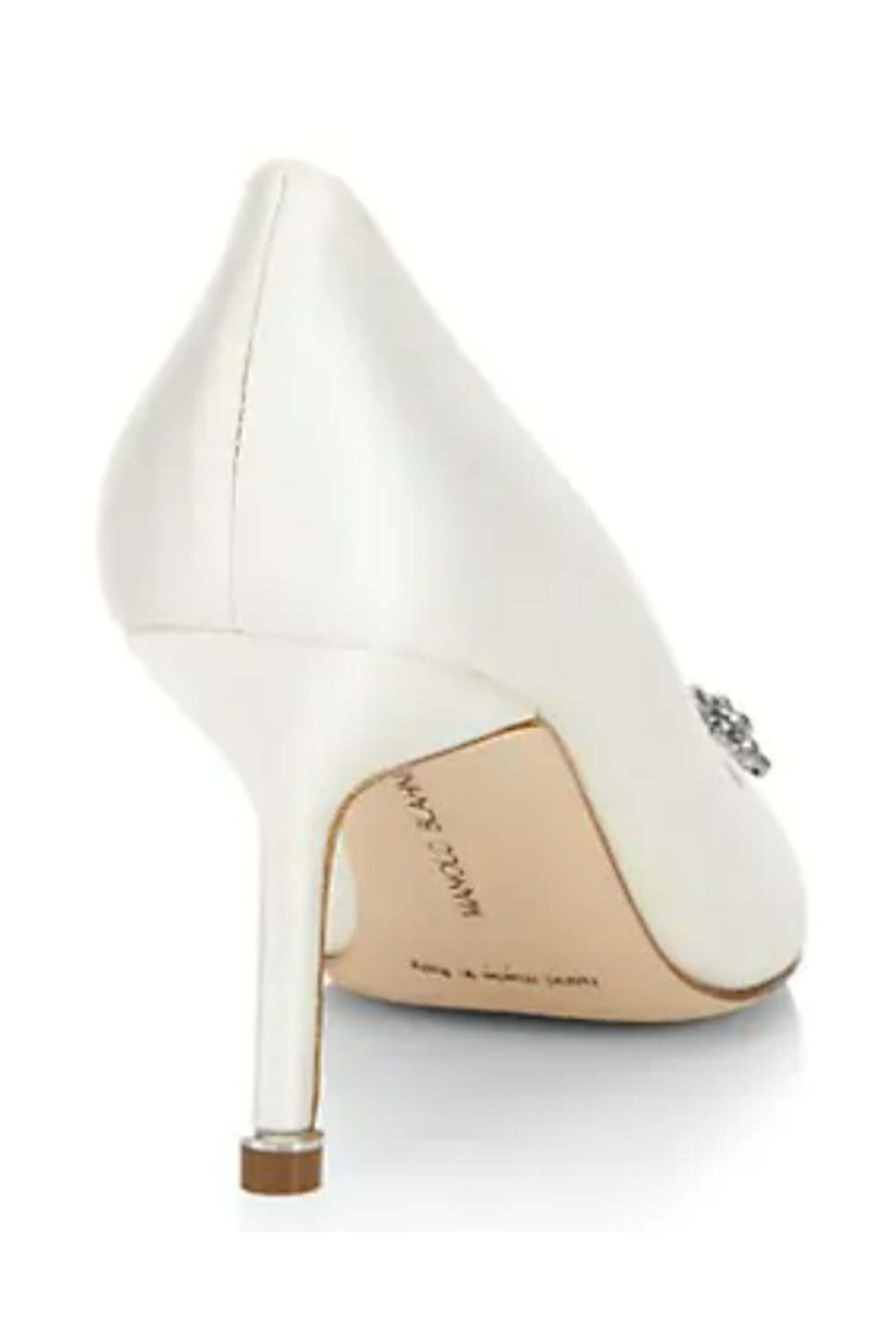 Manolo Blahnik - Hangisi 70 Satin Pump in Light Cream