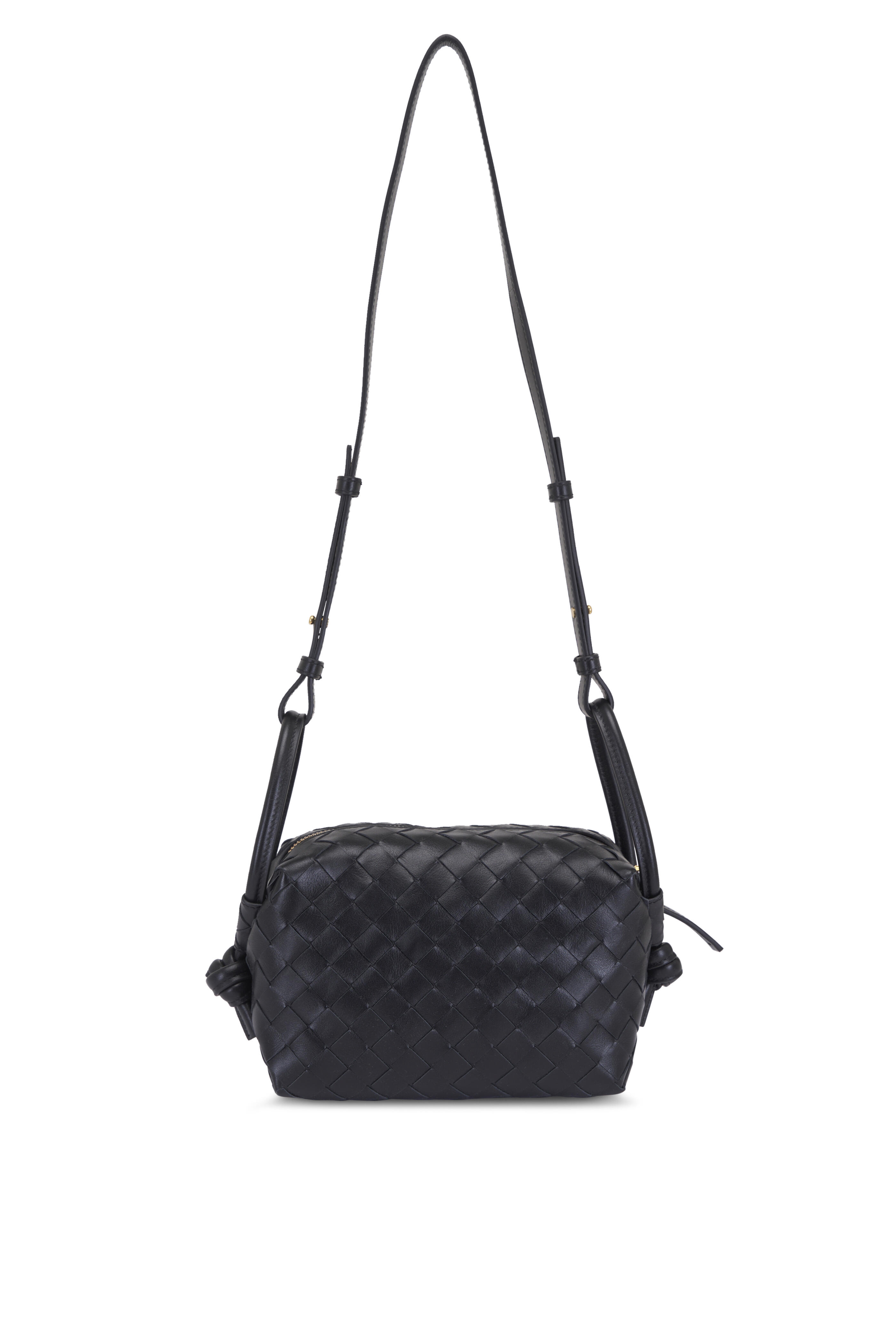 Bottega Veneta ブラック ショルダーバッグ Bottega Veneta - Black Intercciato Leather Two-Way Zip Crossbody