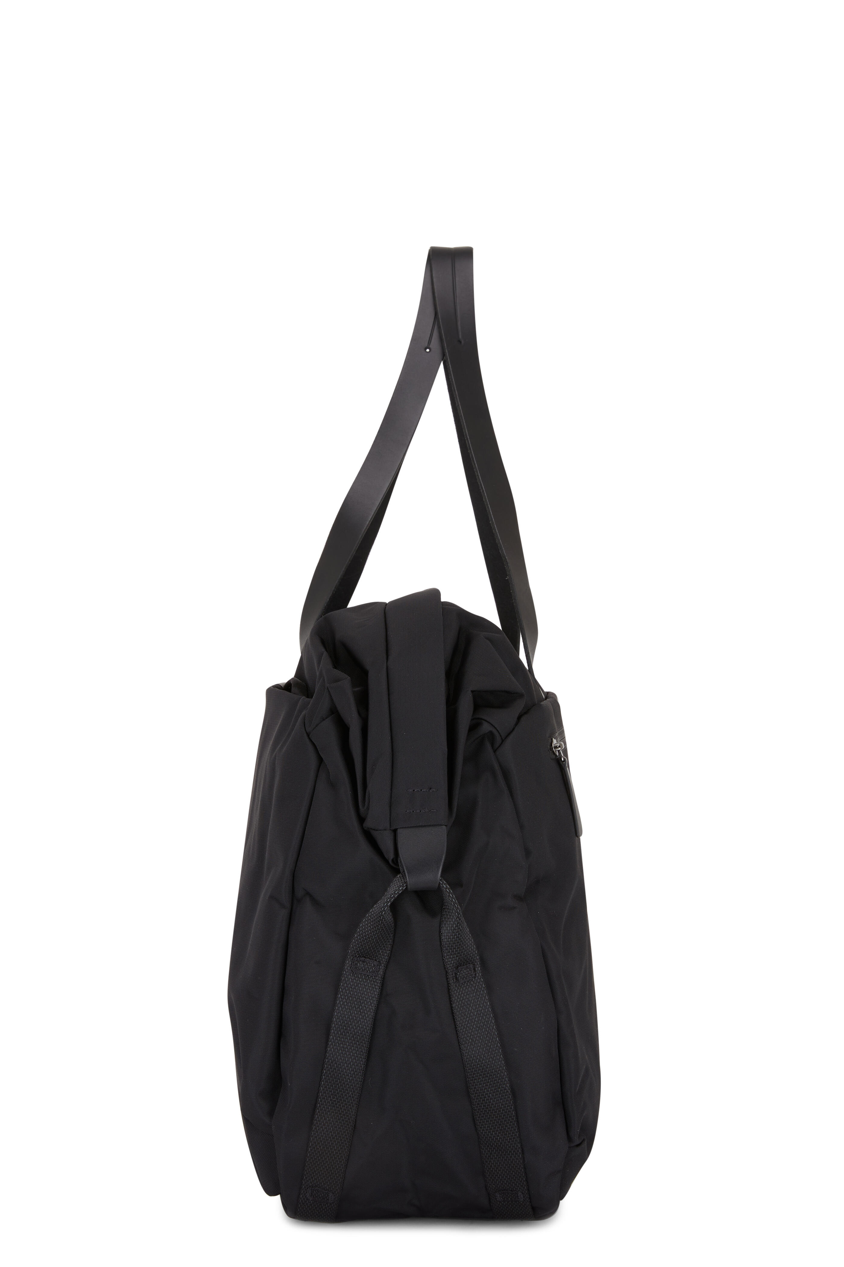 Bellroy - Weekender Plus Black Duffle Bag | Mitchell Stores