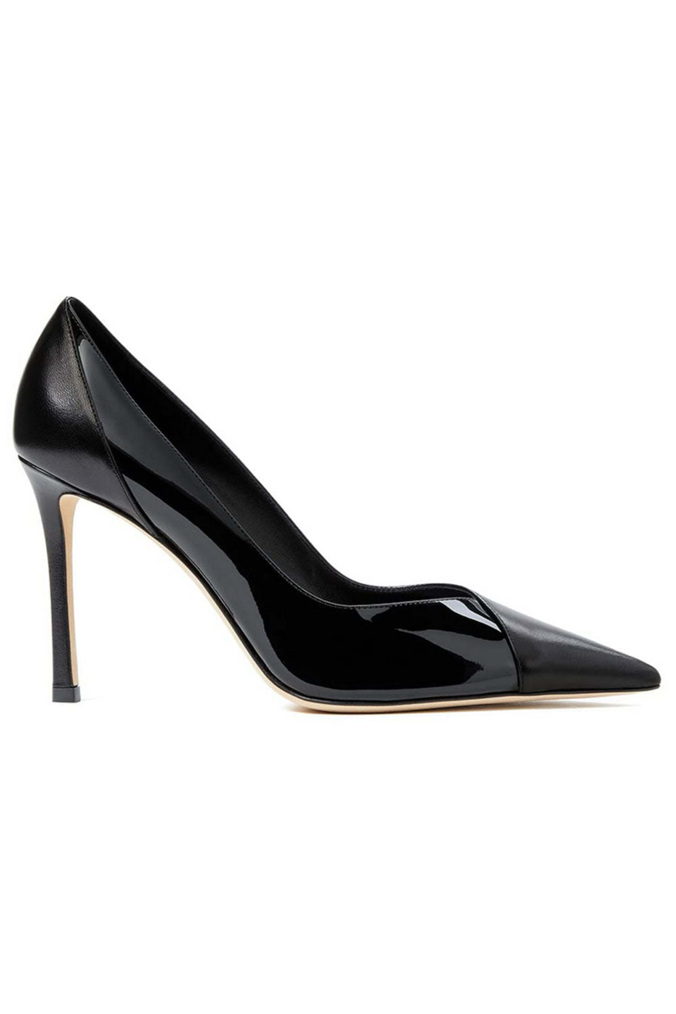 Jimmy Choo - Cass Pump in Black