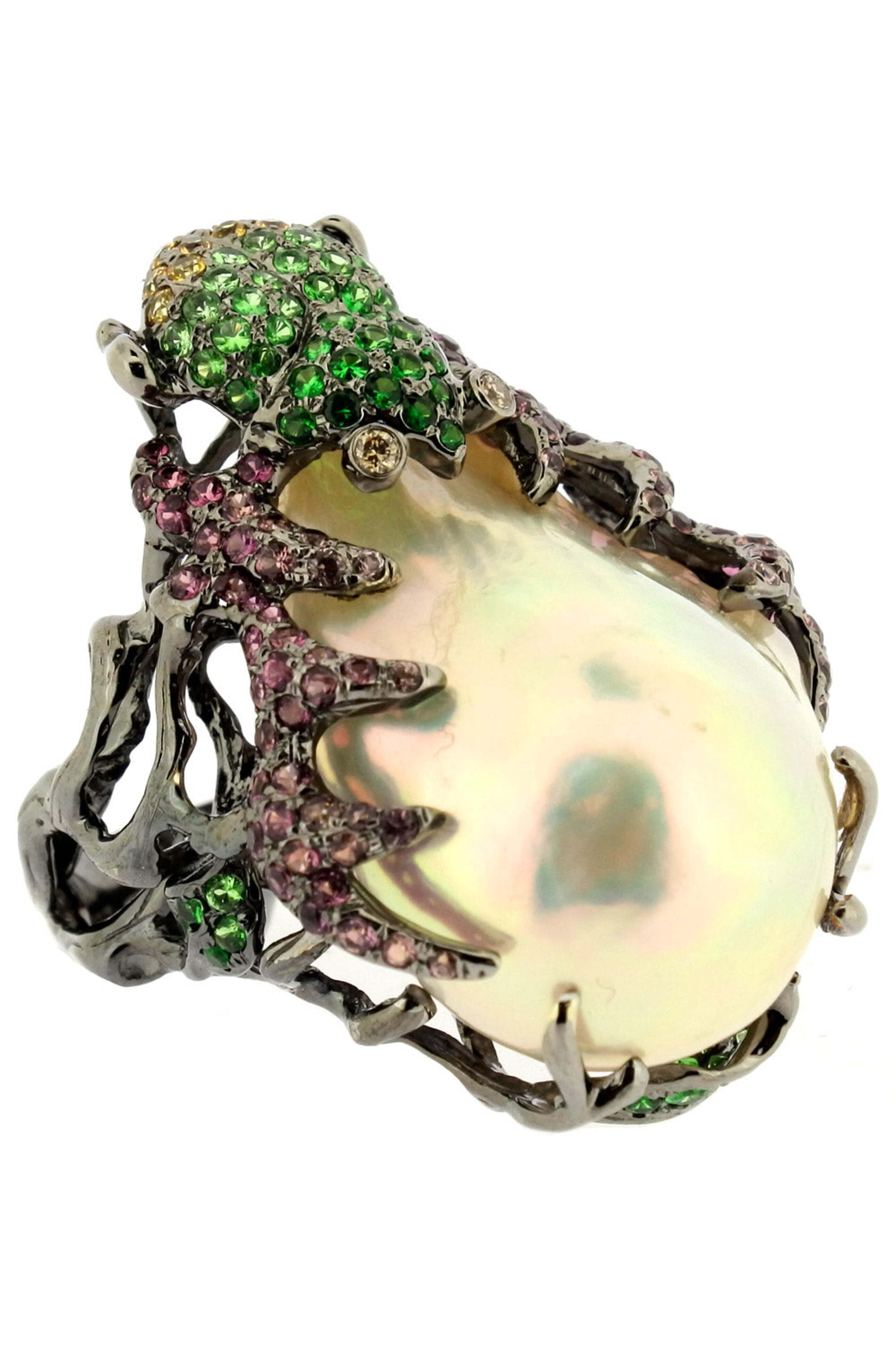 Wendy Yue - Pearl and Tsavorite Frog Ring