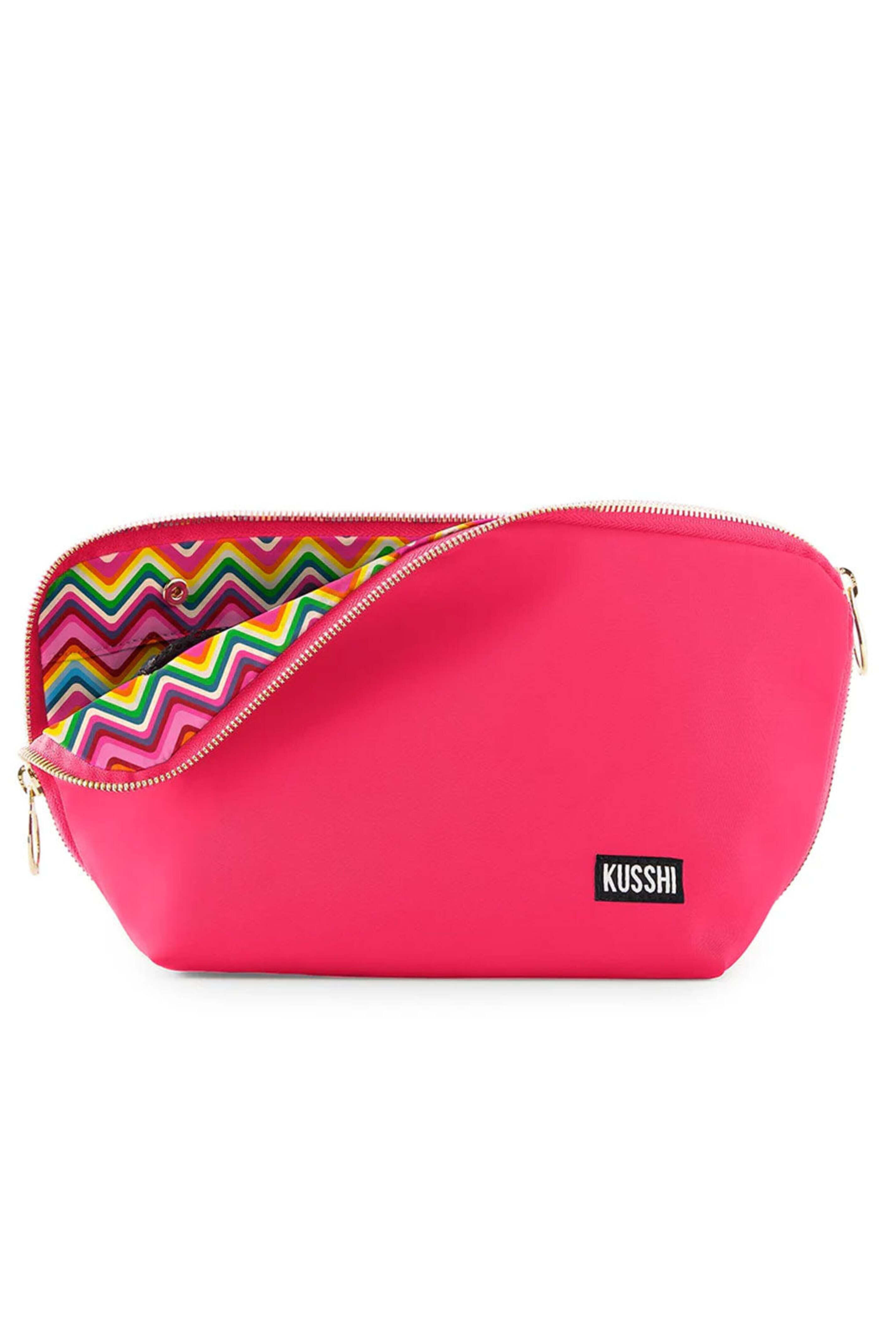 Kusshi - Medium Signature Makeup Bag in Pink and Chevron