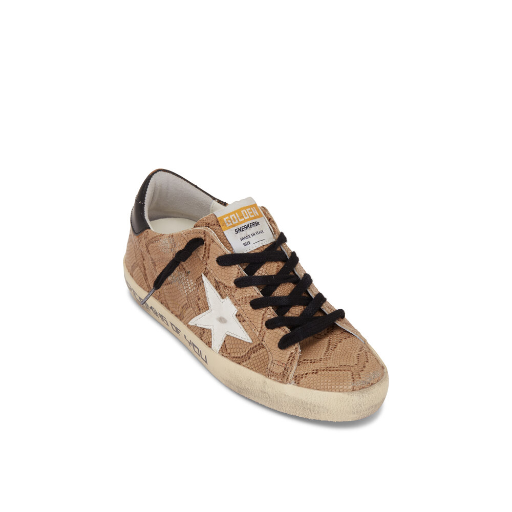 【GOLDEN GOOSE】Superstar Light Brown Tap Sneakers/送料込み Golden Goose Superstar Sneaker in White & Light Brown | REVOLVE