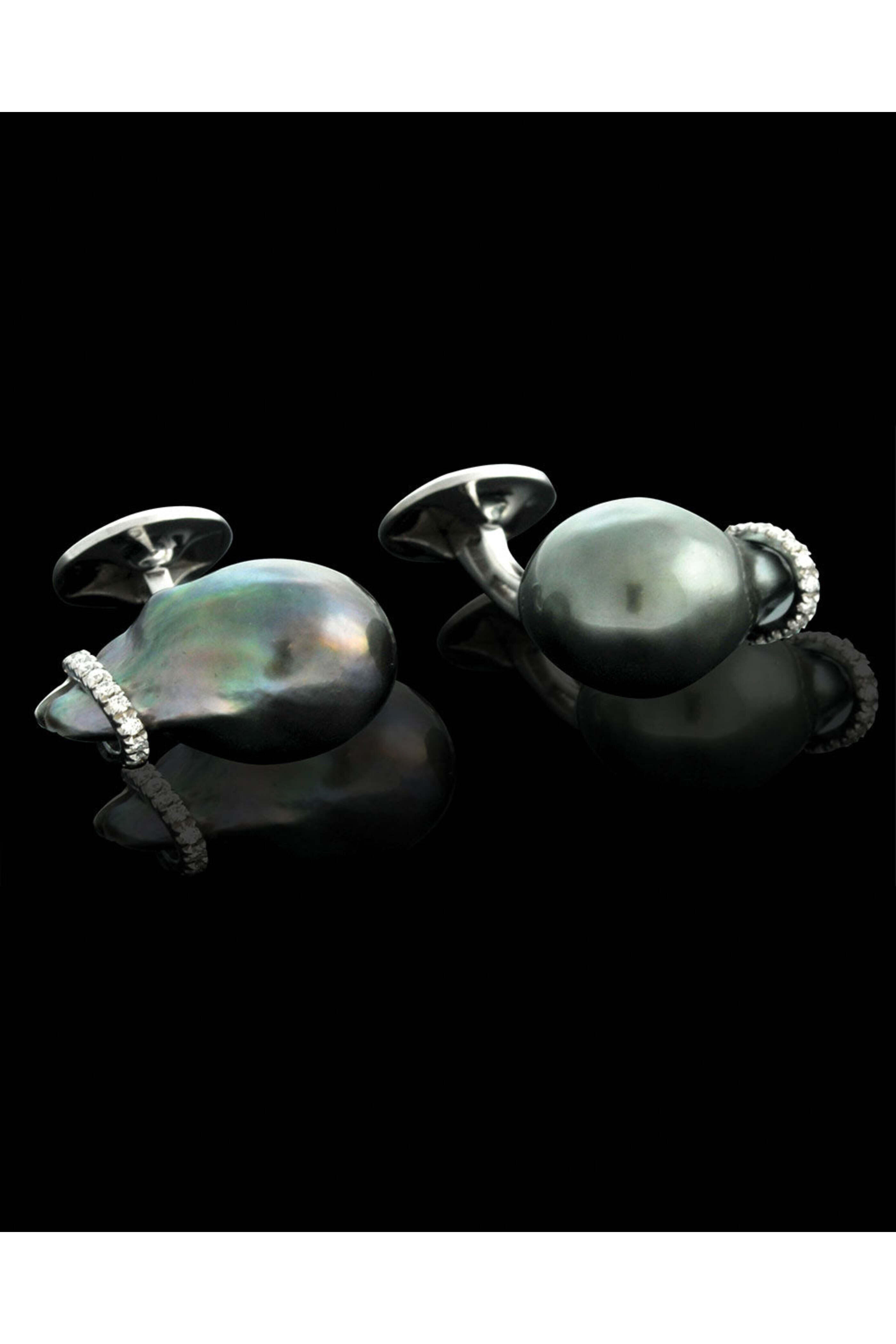 Tateossian - 18k White Gold and Diamond Baroque Pearl Cufflinks