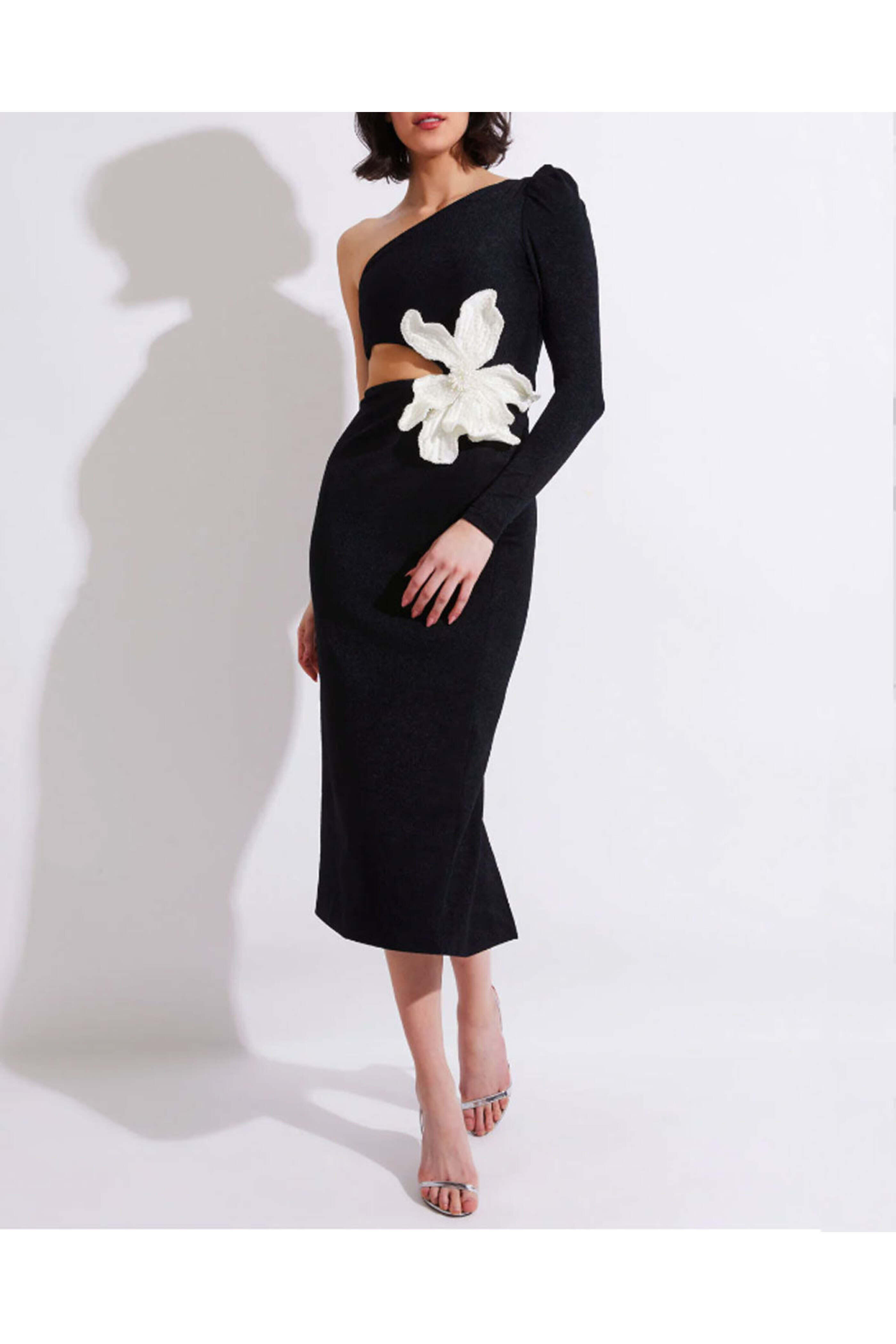 Patbo - Black Single Shoulder Beaded Floral Midi Dress Patbo - Black Single Shoulder Beaded Floral Midi Dress